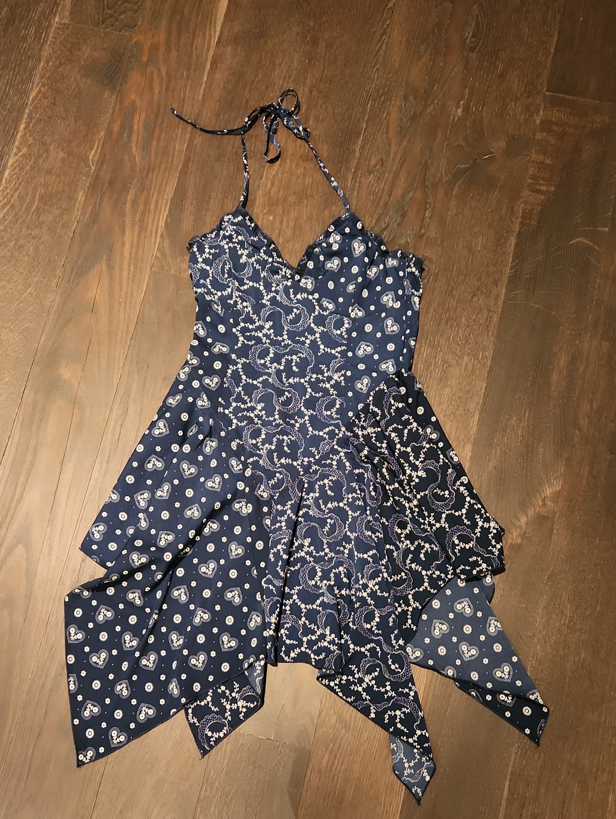 Frankie's Bikinis Navy And White Paisley Print Top